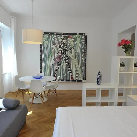 Apartment Oberon Rovinj Exterior photo