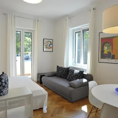 Apartment Oberon Rovinj Exterior photo